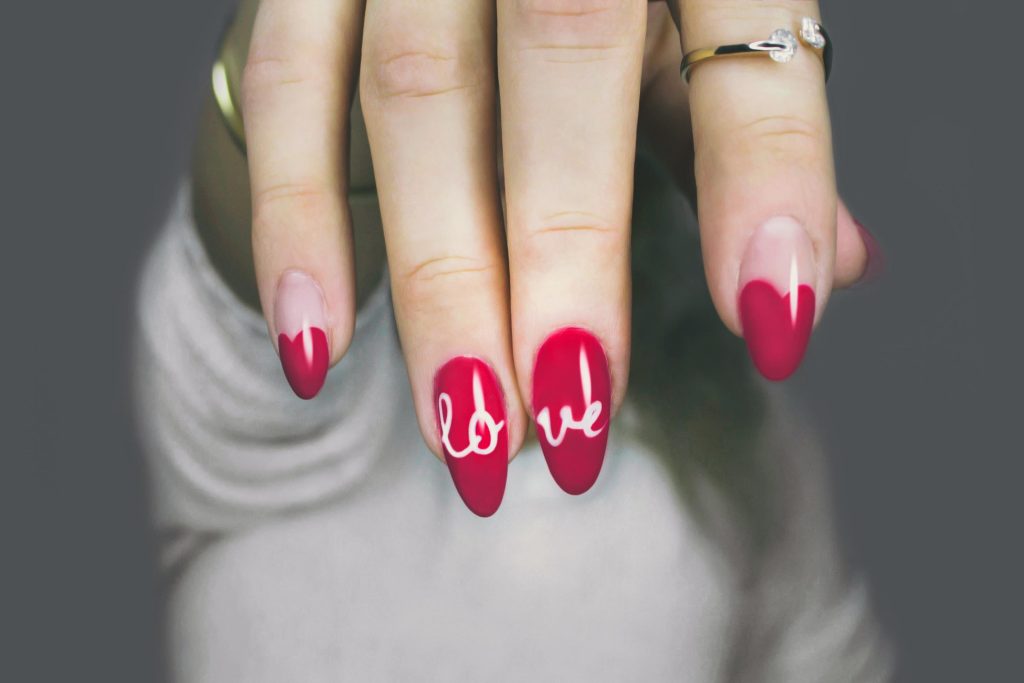 Professionele nagellak kopen met hoogwaardige producten voor verzorgde nagels en stralende afwerking